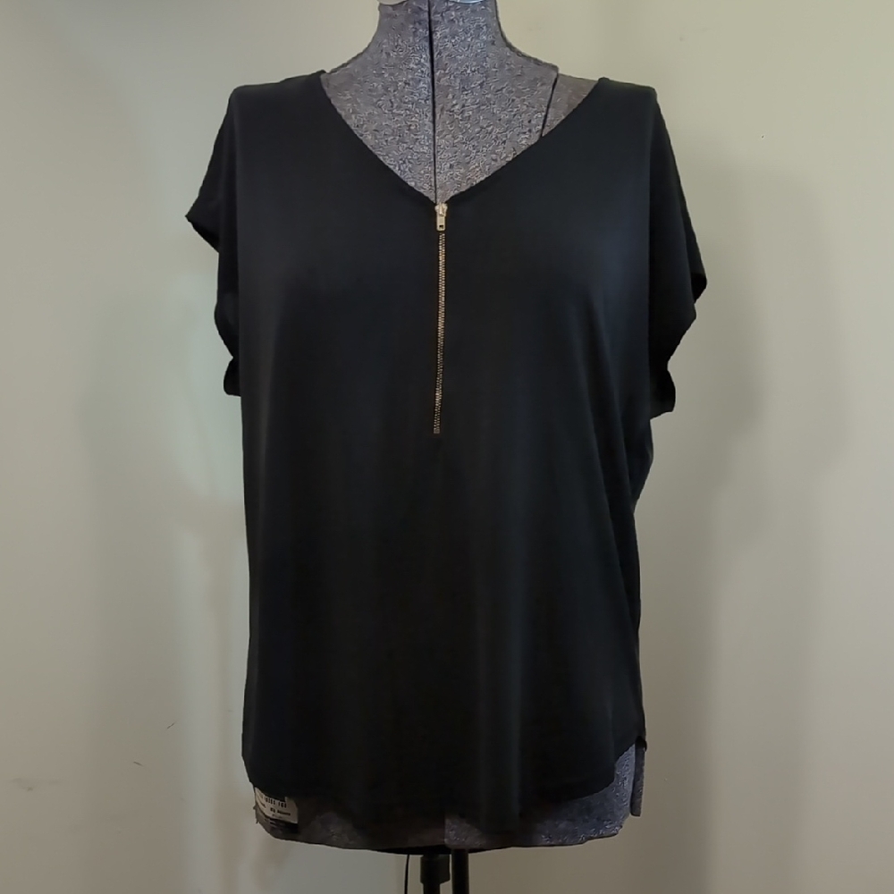 Green Envelope Black V-Neck Blouse with Gold Zipper